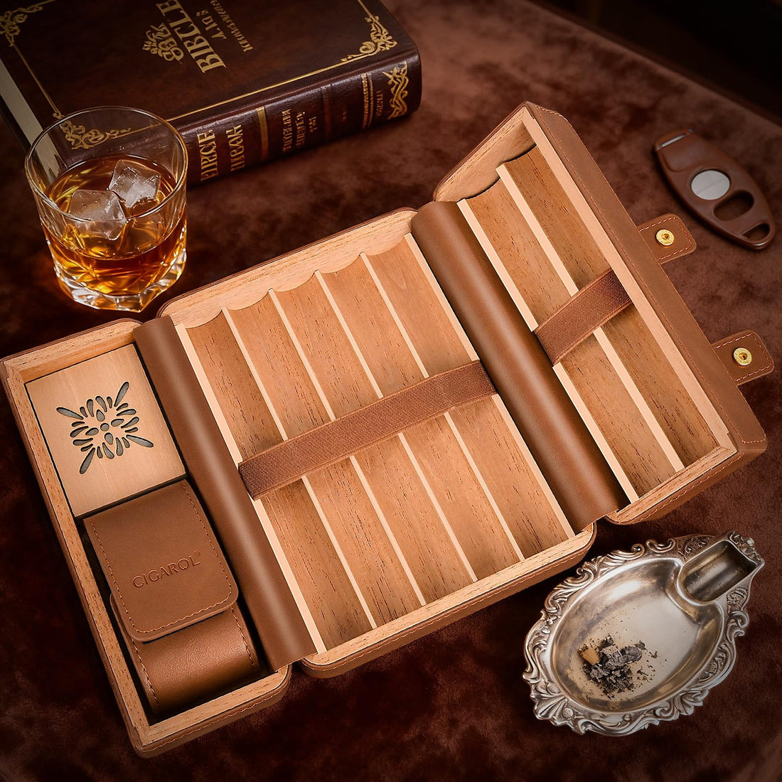 All Leather Cigar Travel Case with 7 cigars