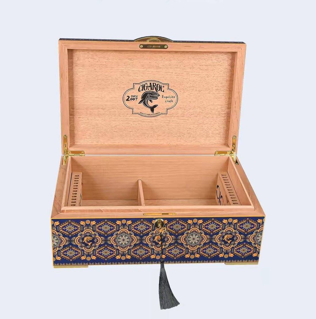 Cuba Havana Cedar Wood Cigar Box Blue with 80-100 cigars